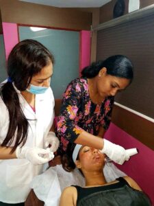 One day workshop on Microneedling